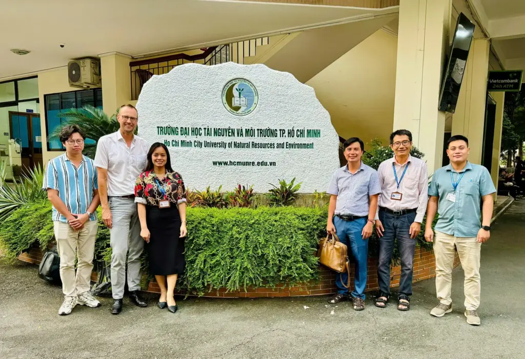 Trường ĐH Tài nguyên và Môi trường Tp. HCM