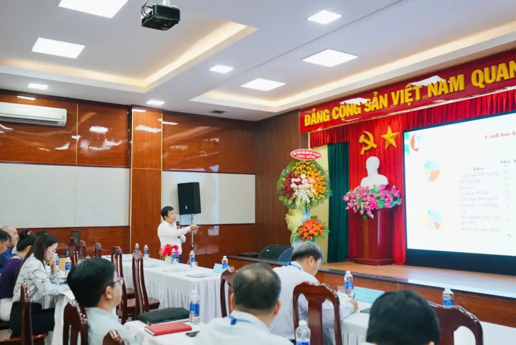 HỘI NGHỊ CÔNG TÁC CỐ VẤN HỌC TẬP NĂM 2024
