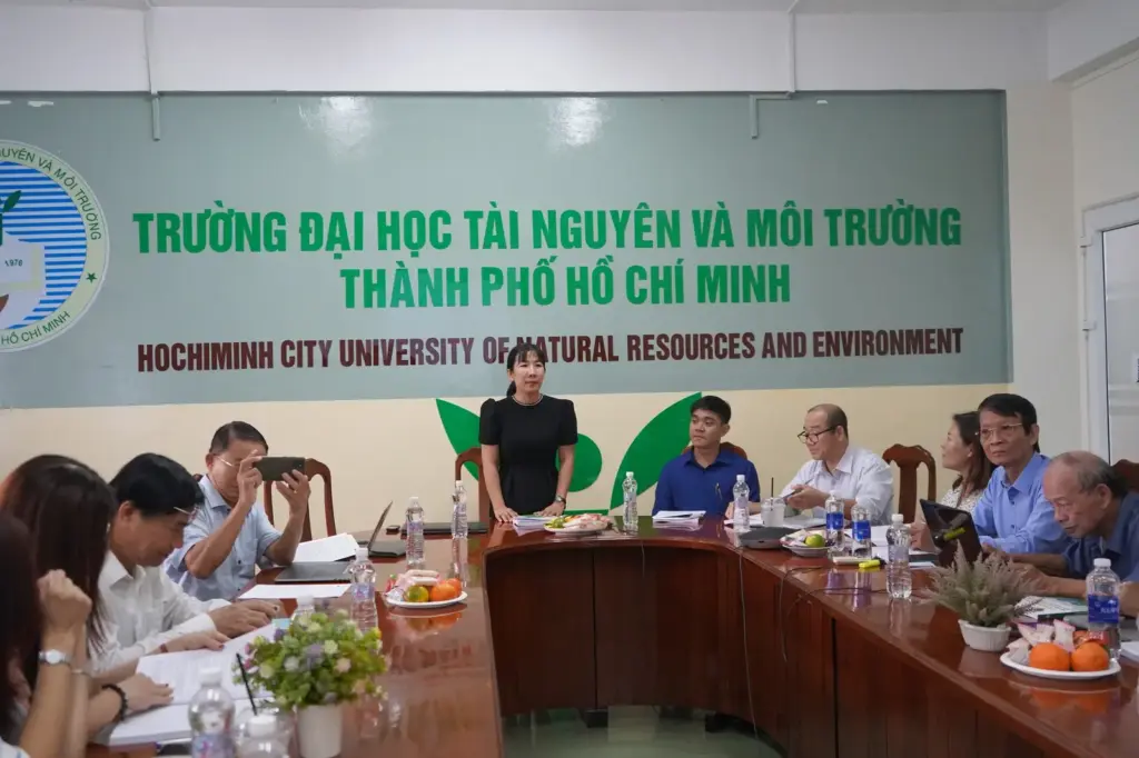 Hội thảo khoa học và công nghệ năm 2022 với chủ đề “Mô hình kinh tế trong thời đại 4.0 định hướng phát triển bền vững”
