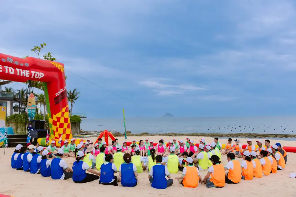 HCMUNRE "GẮN KẾT ĐỂ TOẢ SÁNG - BỨT PHÁ ĐỂ THÀNH CÔNG" - CHUYẾN DU LỊCH NGHỈ DƯỠNG NĂM 2025