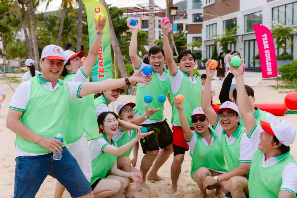 HCMUNRE "GẮN KẾT ĐỂ TOẢ SÁNG - BỨT PHÁ ĐỂ THÀNH CÔNG" - CHUYẾN DU LỊCH NGHỈ DƯỠNG NĂM 2025
