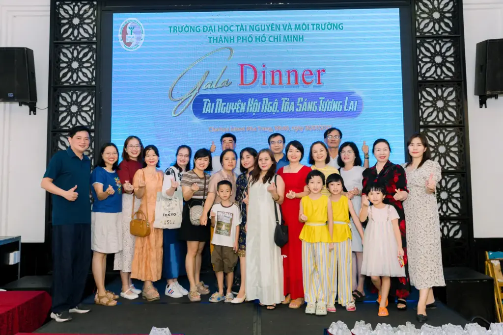 HCMUNRE "GẮN KẾT ĐỂ TOẢ SÁNG - BỨT PHÁ ĐỂ THÀNH CÔNG" - CHUYẾN DU LỊCH NGHỈ DƯỠNG NĂM 2025