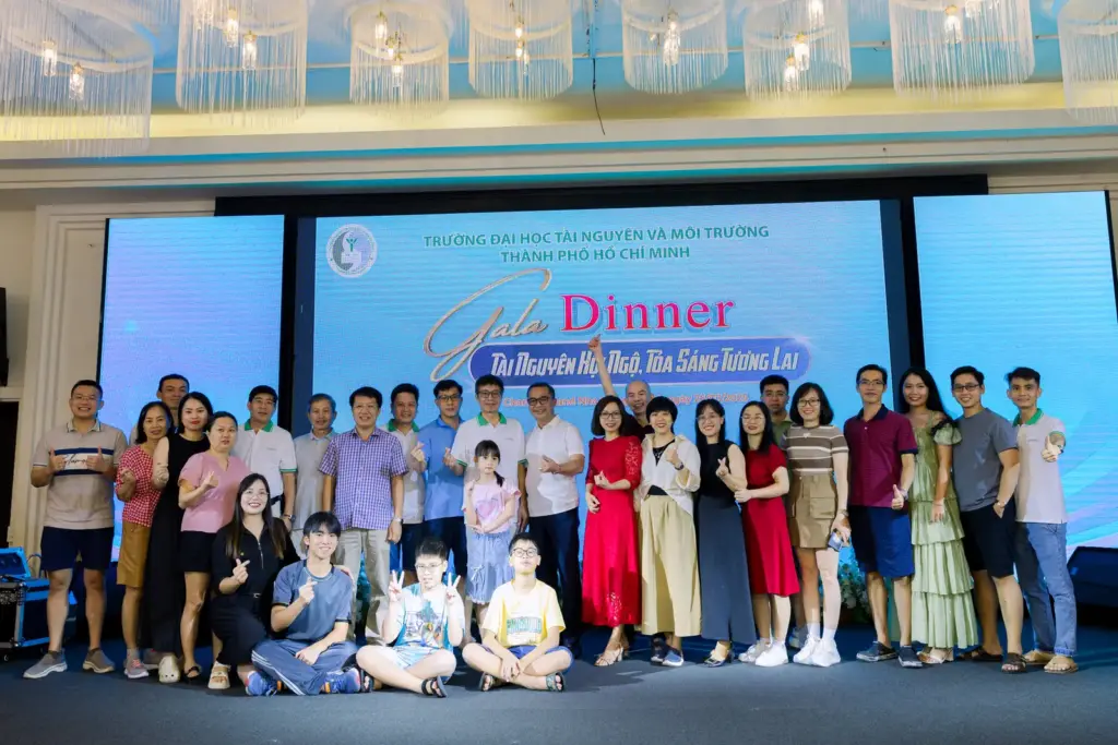 HCMUNRE "GẮN KẾT ĐỂ TOẢ SÁNG - BỨT PHÁ ĐỂ THÀNH CÔNG" - CHUYẾN DU LỊCH NGHỈ DƯỠNG NĂM 2025