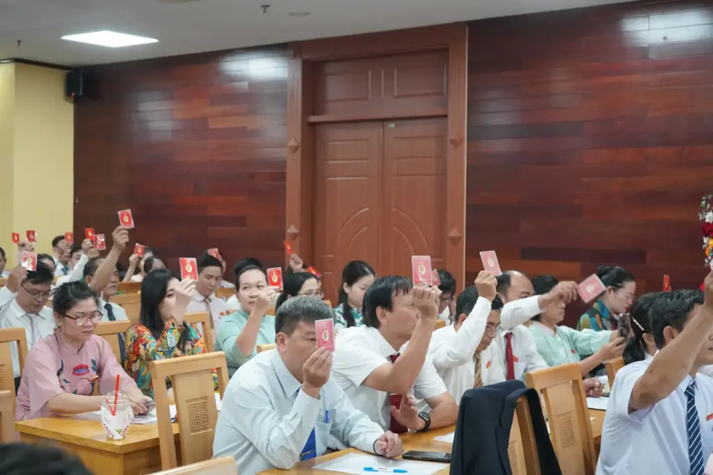 ĐẠI HỘI ĐẢNG BỘ TRƯỜNG ĐẠI HỌC TÀI NGUYÊN VÀ MÔI TRƯỜNG TP.HCM LẦN THỨ V, NHIỆM KỲ 2025 – 2030