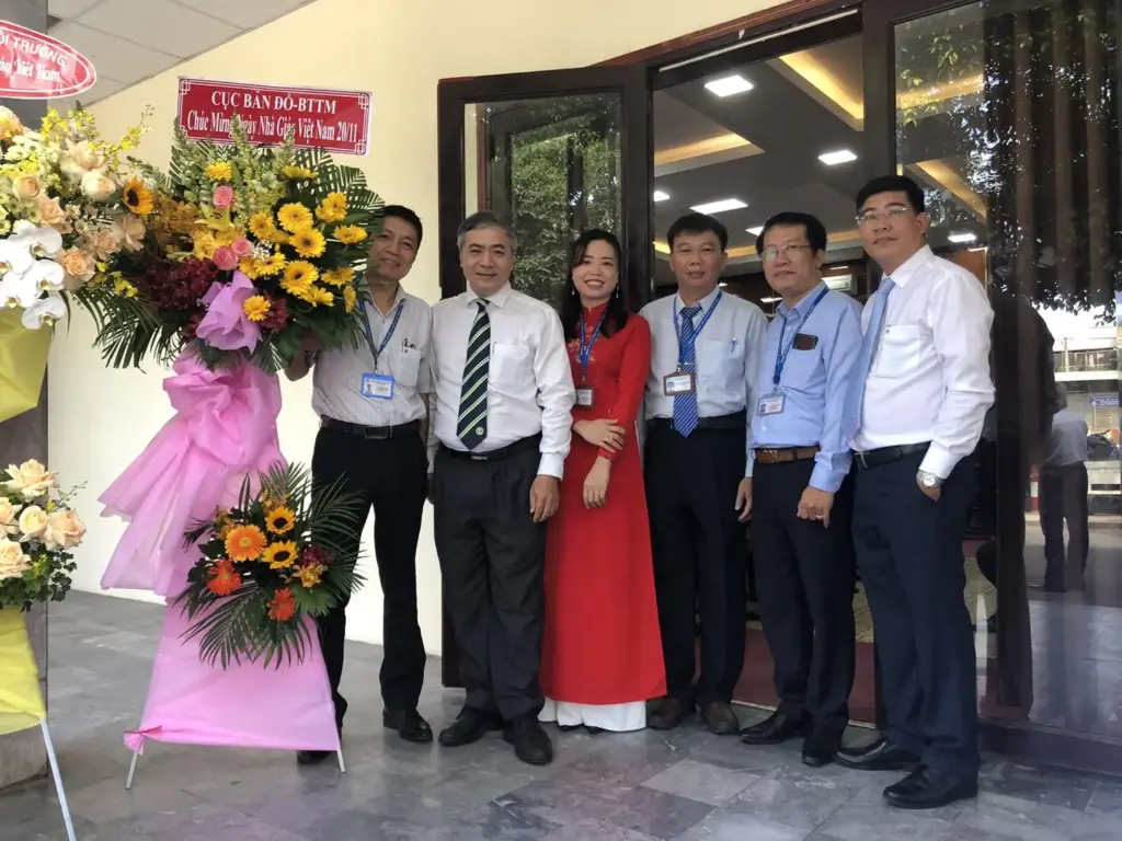 CHÀO MỪNG NGÀY NHÀ GIÁO VIỆT NAM!