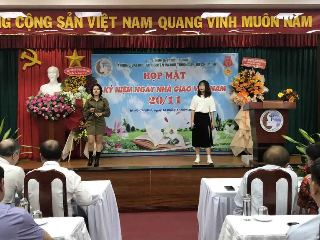CHÀO MỪNG NGÀY NHÀ GIÁO VIỆT NAM!