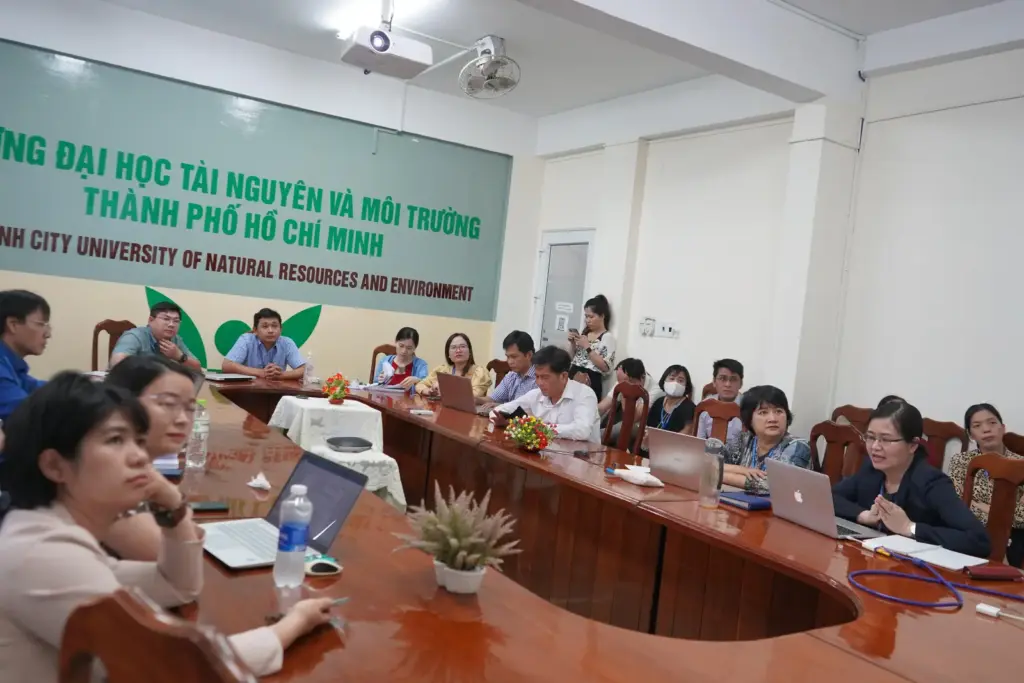 Hội thảo học thuật “Nghiên cứu sản xuất khí hydro từ tảo biển thông qua quá trình kết hợp giữa lên men tối (dark fermentation) và tế bào điện phân sinh học (microbial electrolysis cell)”