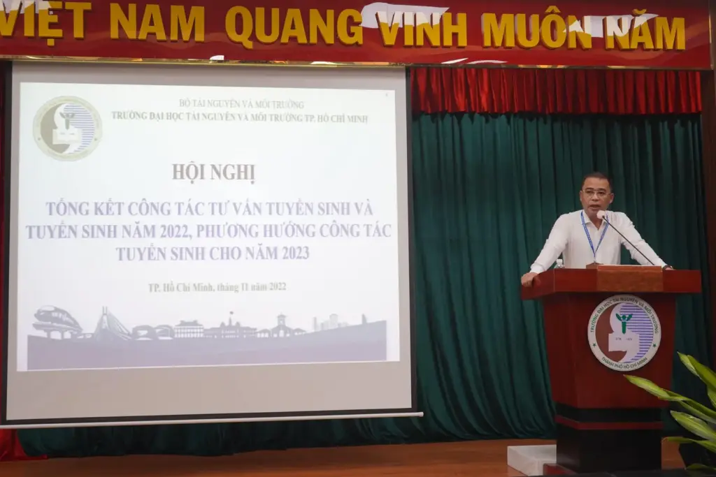 Hội nghị tổng kết, đánh giá kết quả công tác tư vấn tuyển sinh và tuyển sinh năm 2022 và đề xuất các giải pháp, phương hướng nâng cao hiệu quả của công tác tư vấn tuyển sinh và tuyển sinh năm 2023