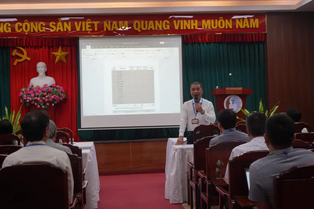 Hội nghị tổng kết, đánh giá kết quả công tác tư vấn tuyển sinh và tuyển sinh năm 2022 và đề xuất các giải pháp, phương hướng nâng cao hiệu quả của công tác tư vấn tuyển sinh và tuyển sinh năm 2023