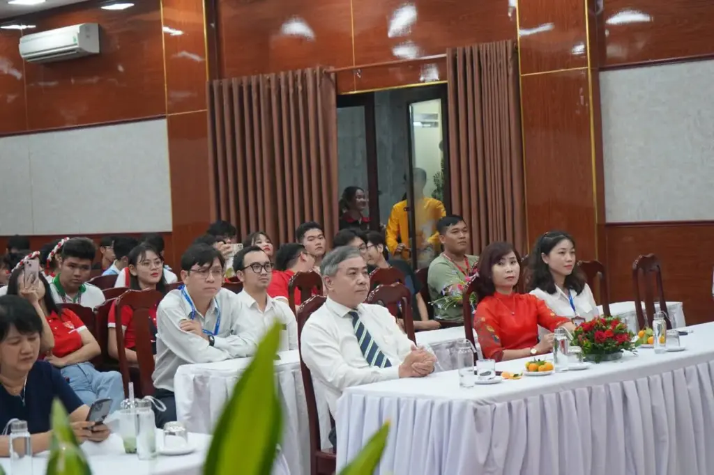 Chương trình "Ngàn lời tri ân"