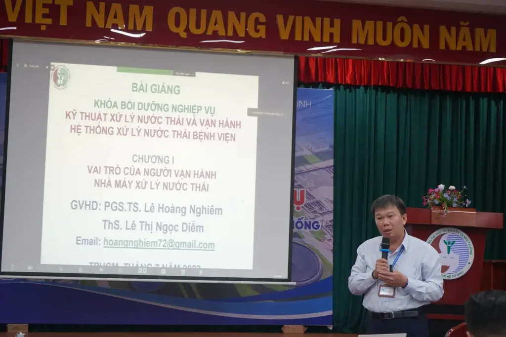 Khai giảng lớp “Bồi dưỡng nghiệp vụ Kỹ thuật xử lý nước thải và vận hành hệ thống xử lý nước thải y tế”
