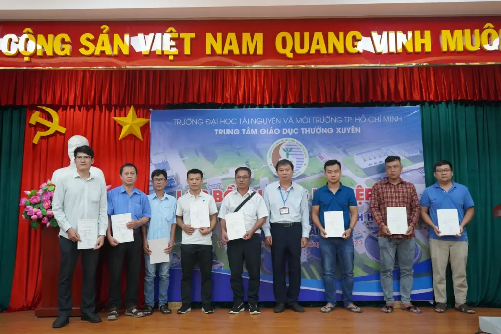 Khai giảng lớp “Bồi dưỡng nghiệp vụ Kỹ thuật xử lý nước thải và vận hành hệ thống xử lý nước thải y tế”