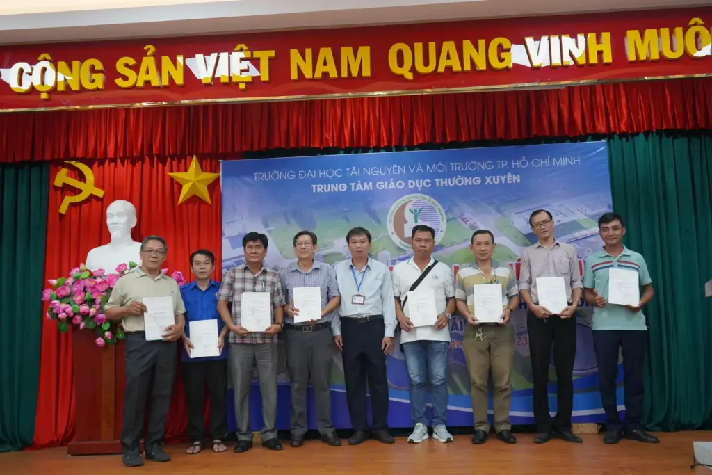 Khai giảng lớp “Bồi dưỡng nghiệp vụ Kỹ thuật xử lý nước thải và vận hành hệ thống xử lý nước thải y tế”
