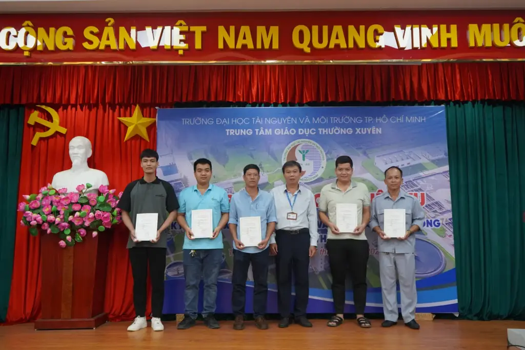 Khai giảng lớp “Bồi dưỡng nghiệp vụ Kỹ thuật xử lý nước thải và vận hành hệ thống xử lý nước thải y tế”