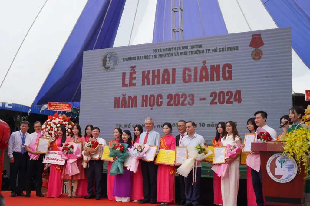 Lễ Khai giảng năm học 2023 - 2024