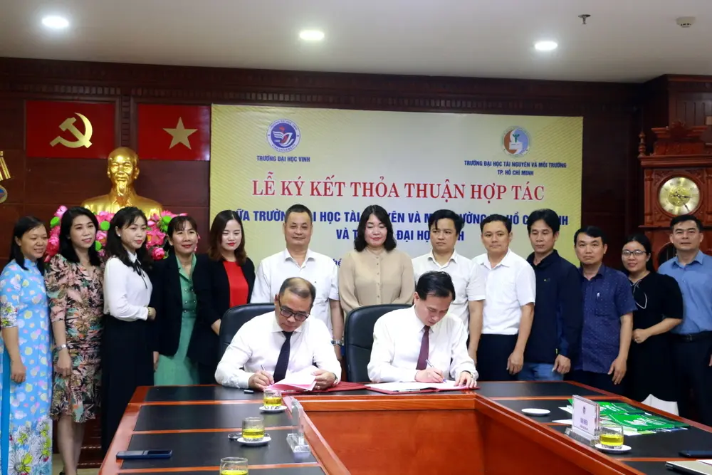 Lễ ký kết MOU giữa Trường Đại học Vinh và Trường Đại học Tài nguyên và Môi trường TP. Hồ Chí Minh