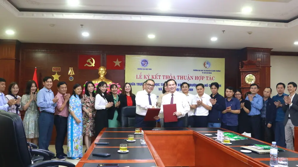 Lễ ký kết MOU giữa Trường Đại học Vinh và Trường Đại học Tài nguyên và Môi trường TP. Hồ Chí Minh