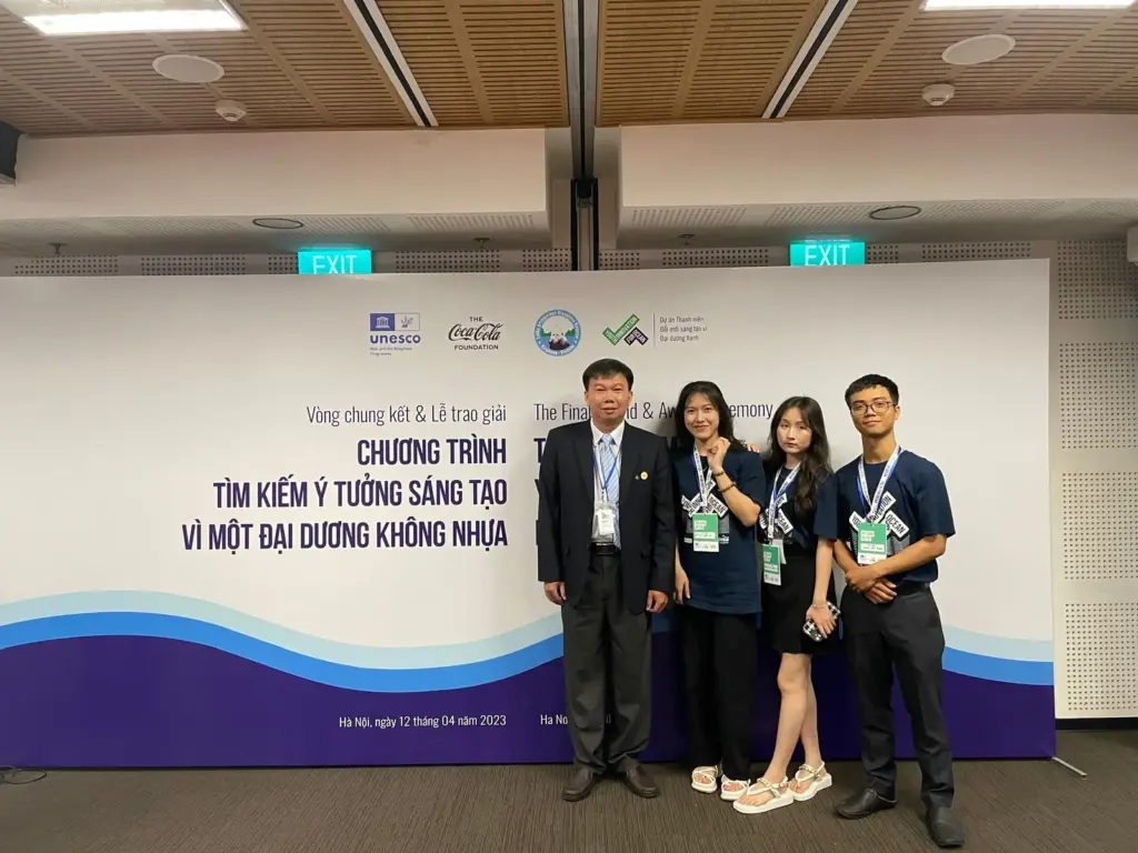 Đội Cá voi của Trường đại học Tài nguyên và môi trường TP. HCM vào top 5 vòng chung kết Chương trình tìm ý tưởng sáng tạo vì một đại dương không nhựa