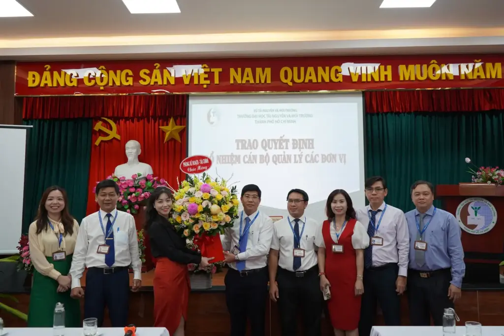 Lễ trao quyết định điều động, bổ nhiệm, bổ nhiệm lại cán bộ quản lý