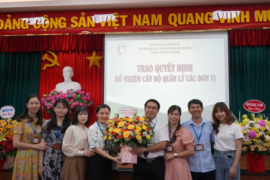 Lễ trao quyết định điều động, bổ nhiệm, bổ nhiệm lại cán bộ quản lý