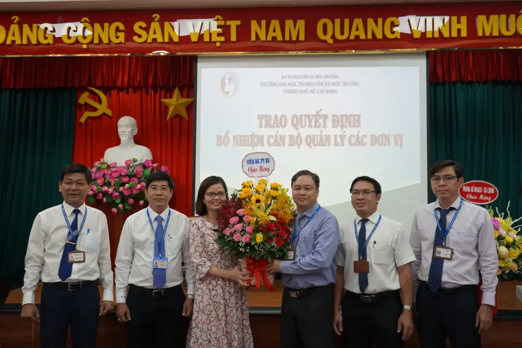 Lễ trao quyết định điều động, bổ nhiệm, bổ nhiệm lại cán bộ quản lý