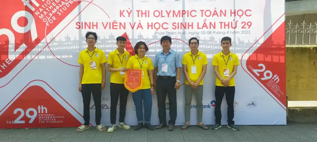 Chúc mừng các bạn Sinh viên HCMUNRE đã đạt thành tích trong kỳ thi Olympic Toán học Sinh viên và Học sinh toàn quốc năm 2023.