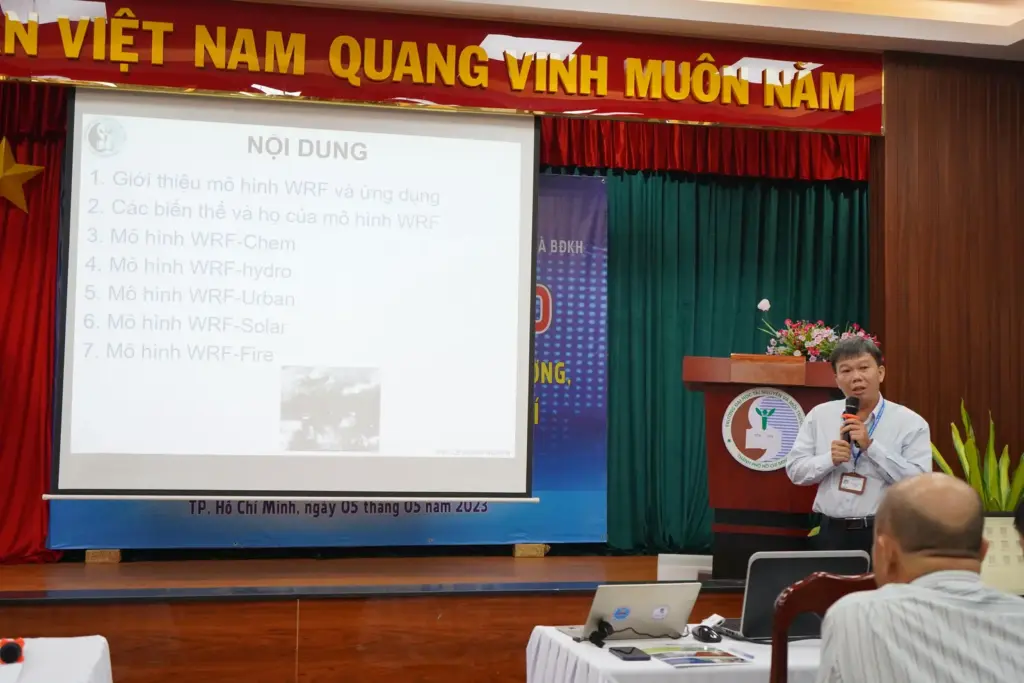 Hội thảo Đào tạo Ứng dụng mô hình WRF dự báo Khí tượng Thủy văn và Chất lượng không khí