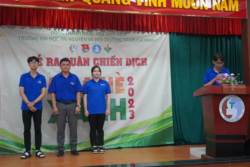 Lễ ra quân Chiến dịch Mùa Hè Xanh năm 2023 của Trường Đại học Tài nguyên và Môi trường TP.HCM