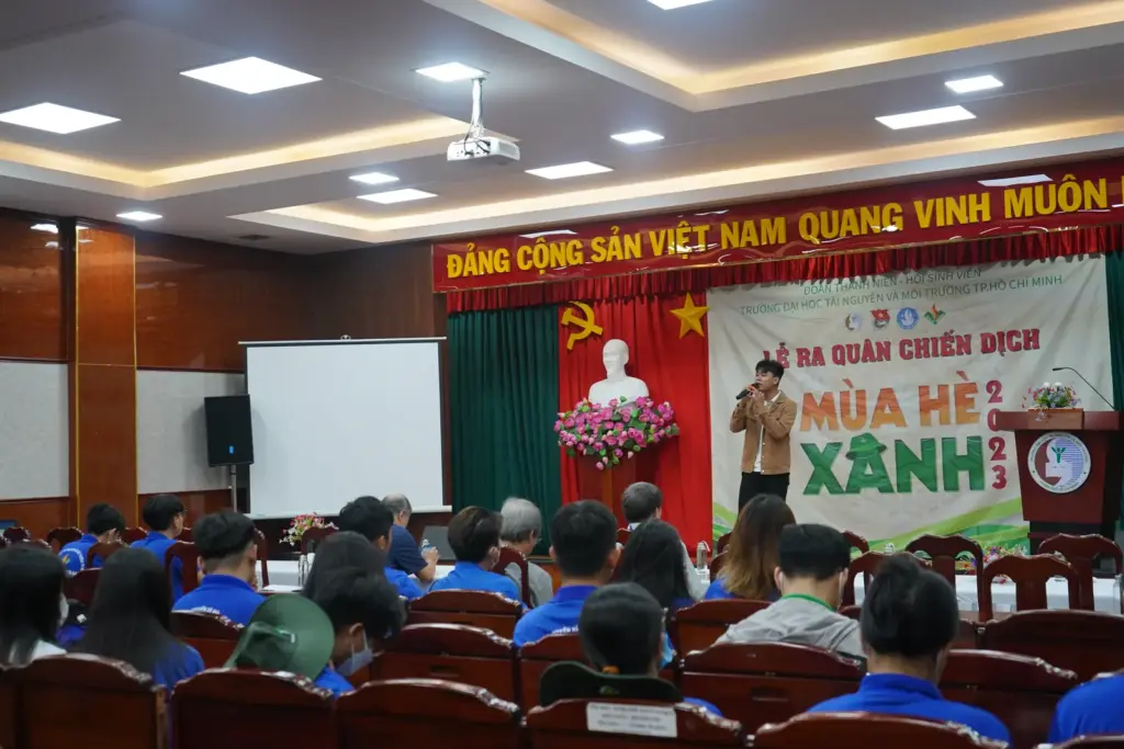 Lễ ra quân Chiến dịch Mùa Hè Xanh năm 2023 của Trường Đại học Tài nguyên và Môi trường TP.HCM