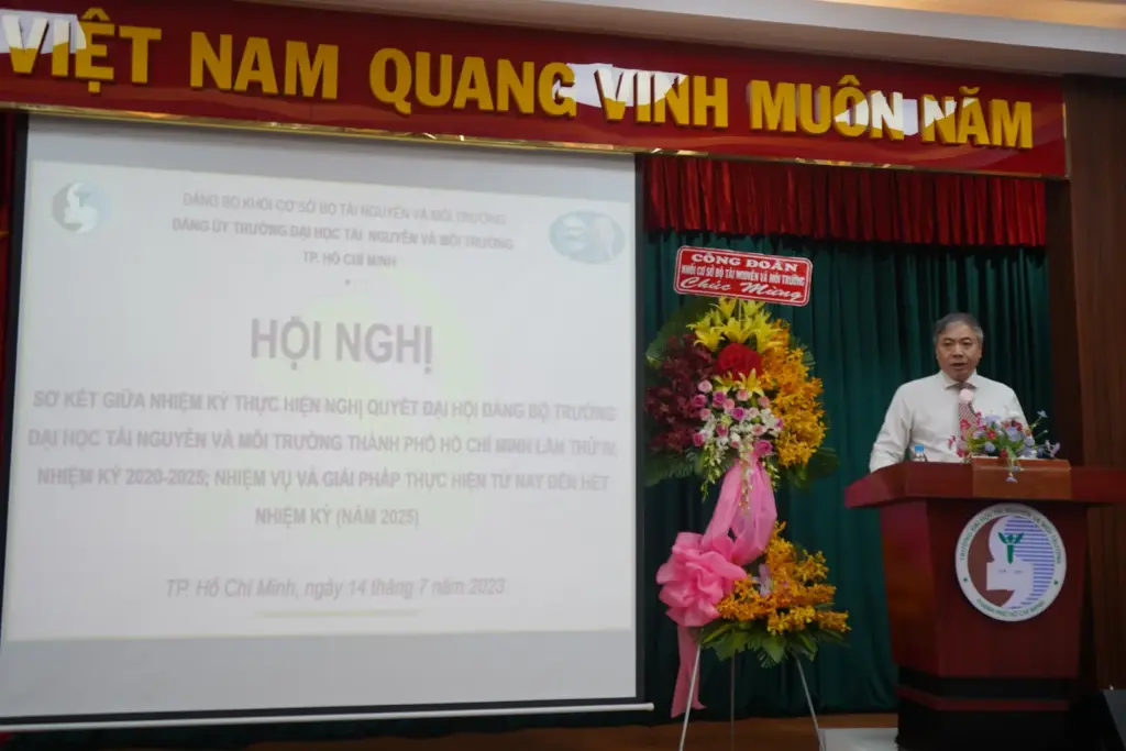 Trường ĐH Tài nguyên và Môi trường Tp. HCM