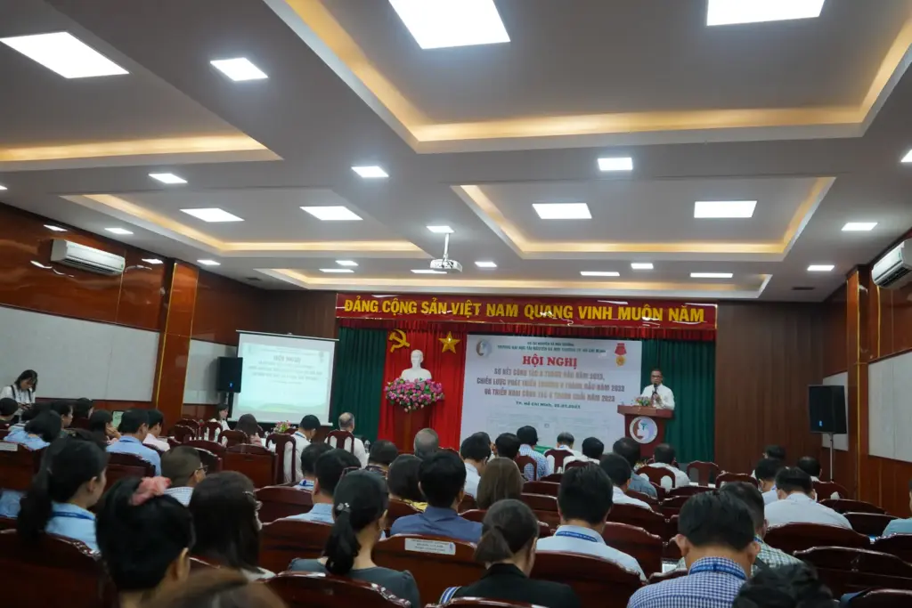 Hội nghị Sơ kết công tác 6 tháng đầu năm 2023 và thực hiện Chiến lược phát triển Trường 6 tháng đầu năm 2023 của Trường Đại học Tài nguyên và Môi trường TP.HCM