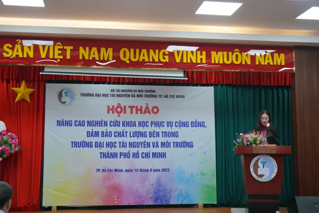 Hội thảo “Nâng cao NCKH phục vụ cộng đồng, đảm bảo chất lượng bên trong Trường Đại học Tài nguyên và Môi trường TPHCM”