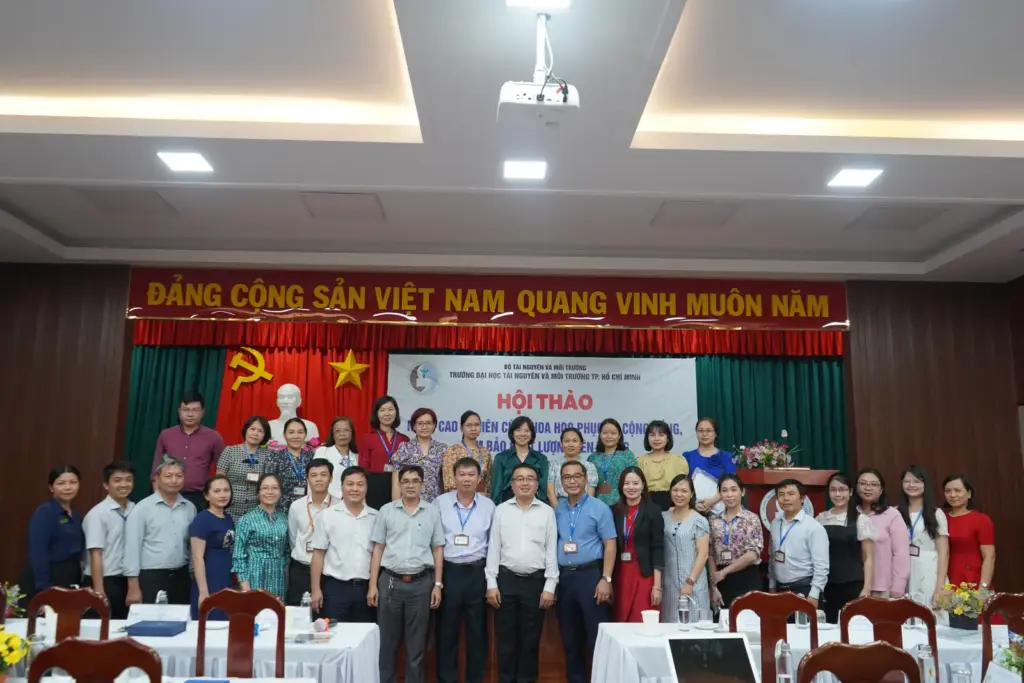 Hội thảo “Nâng cao NCKH phục vụ cộng đồng, đảm bảo chất lượng bên trong Trường Đại học Tài nguyên và Môi trường TPHCM”