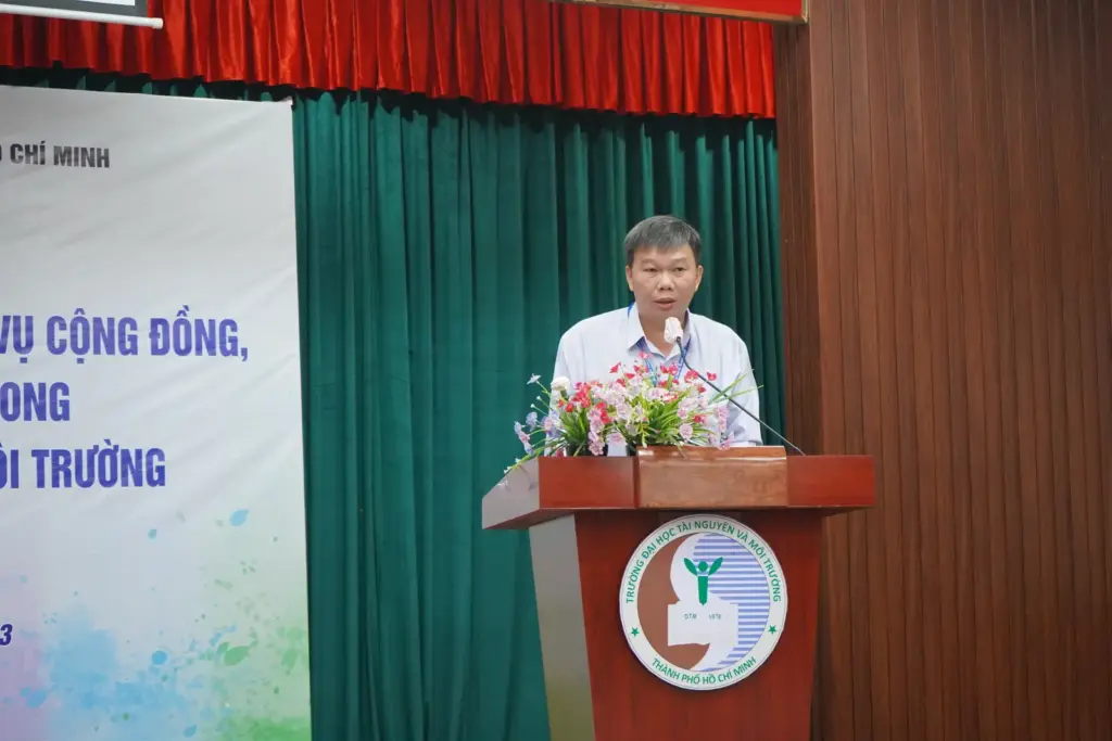 Hội thảo “Nâng cao NCKH phục vụ cộng đồng, đảm bảo chất lượng bên trong Trường Đại học Tài nguyên và Môi trường TPHCM”