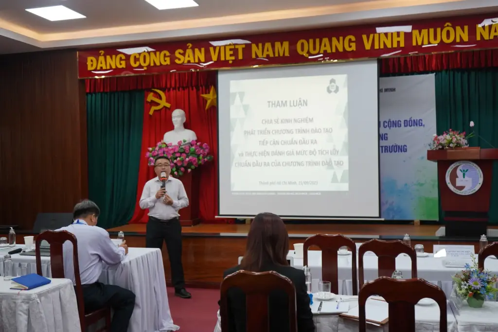 Hội thảo “Nâng cao NCKH phục vụ cộng đồng, đảm bảo chất lượng bên trong Trường Đại học Tài nguyên và Môi trường TPHCM”
