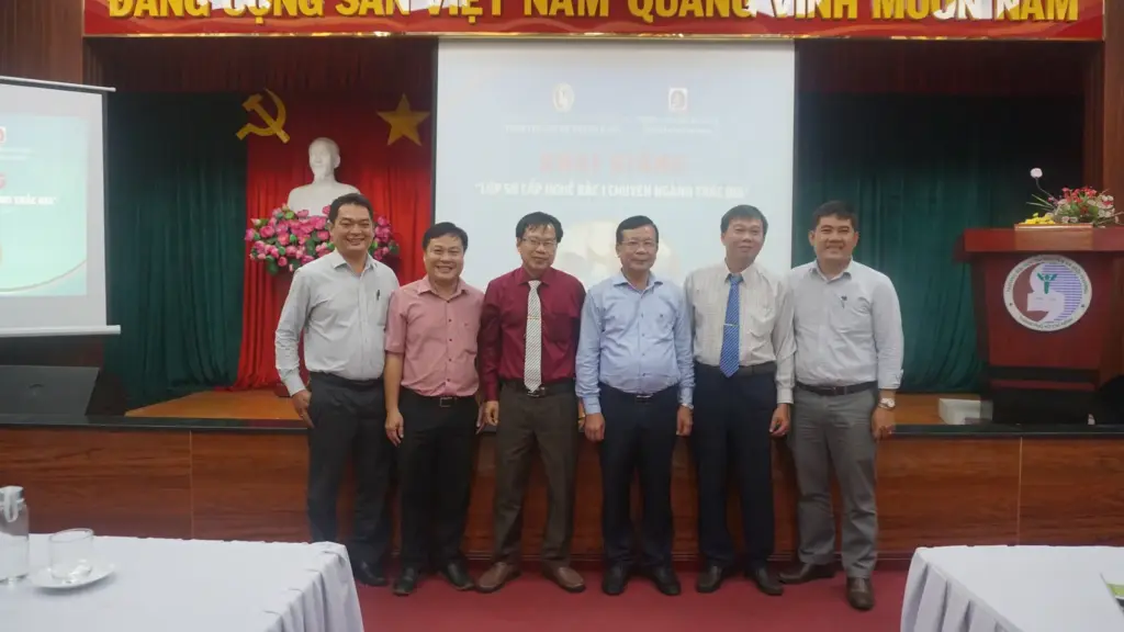 Khai giảng Lớp sơ cấp nghề bậc 1 chuyên ngành Trắc địa