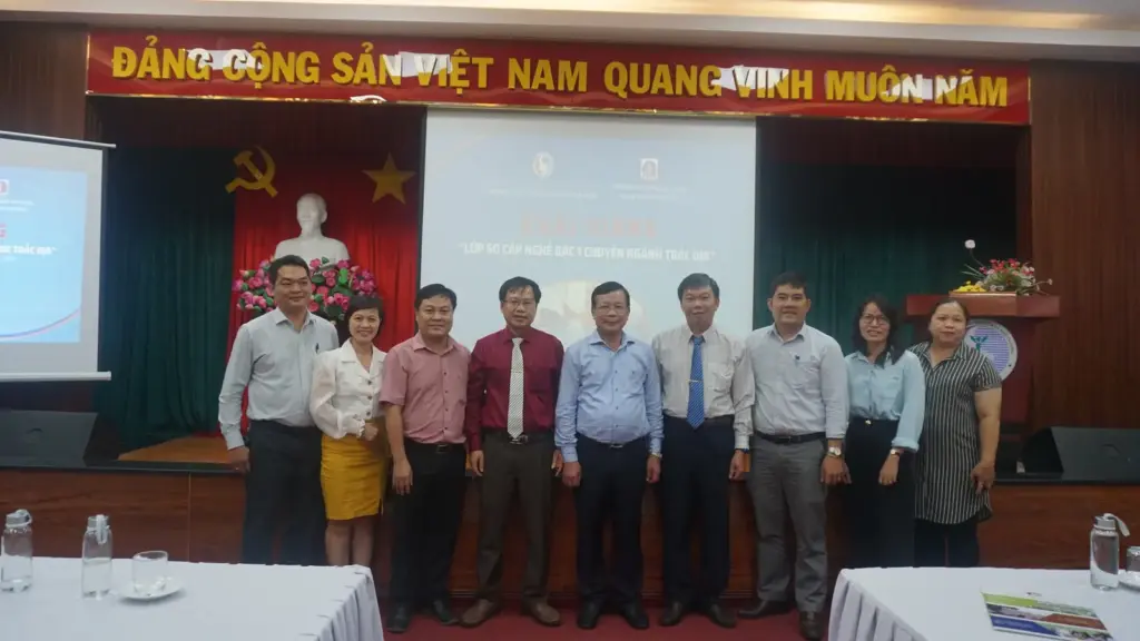 Khai giảng Lớp sơ cấp nghề bậc 1 chuyên ngành Trắc địa