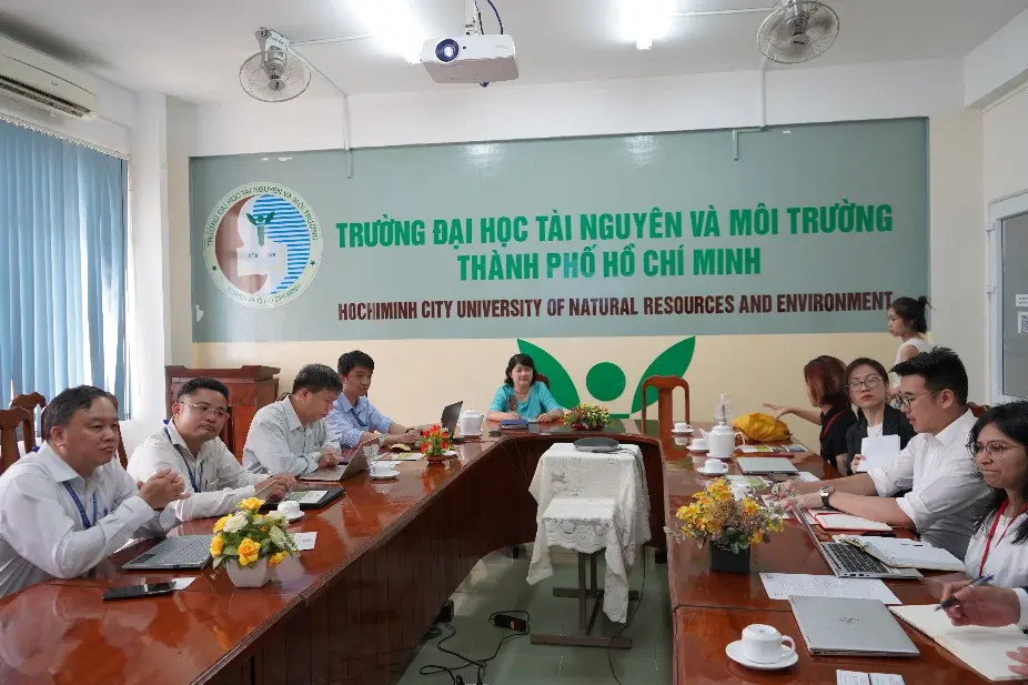 Trường Đại học Tài nguyên và Môi trường TP.HCM trao đổi và làm việc Công ty TNHH ARUP Việt Nam [ARUP]