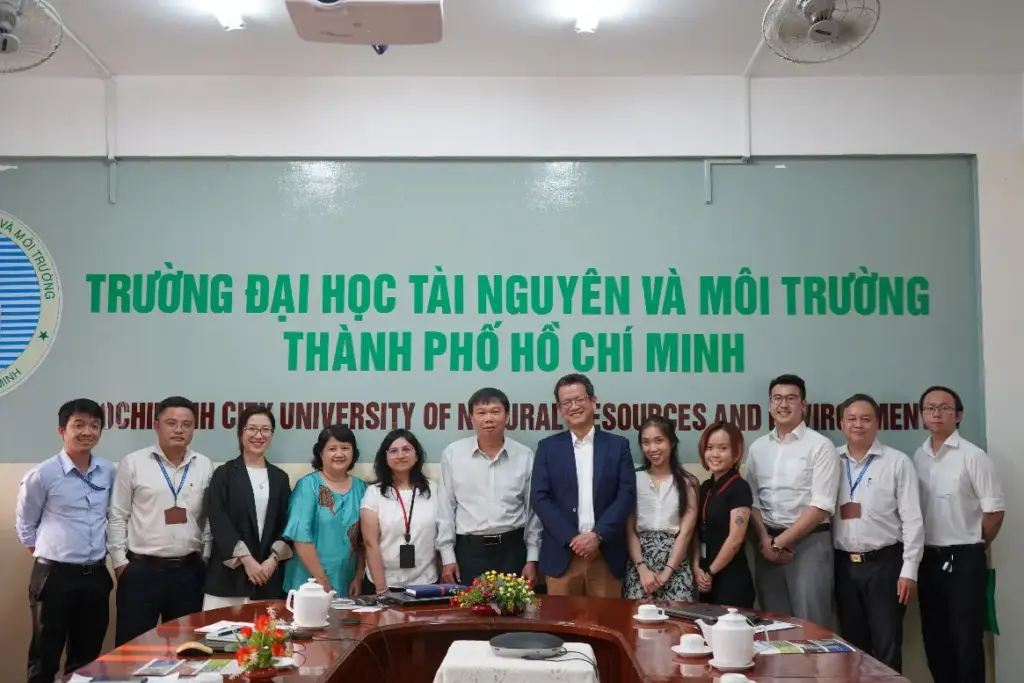 Trường Đại học Tài nguyên và Môi trường TP.HCM trao đổi và làm việc Công ty TNHH ARUP Việt Nam [ARUP]