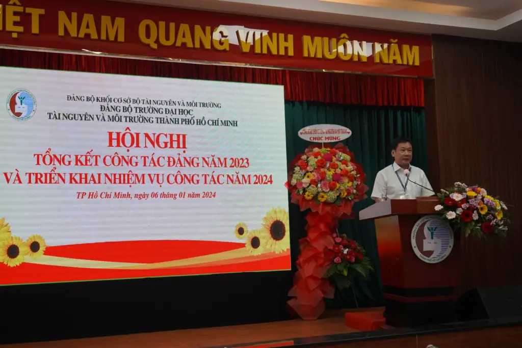Hội nghị tổng kết công tác Đảng năm 2023 và triển khai nhiệm vụ năm 2024