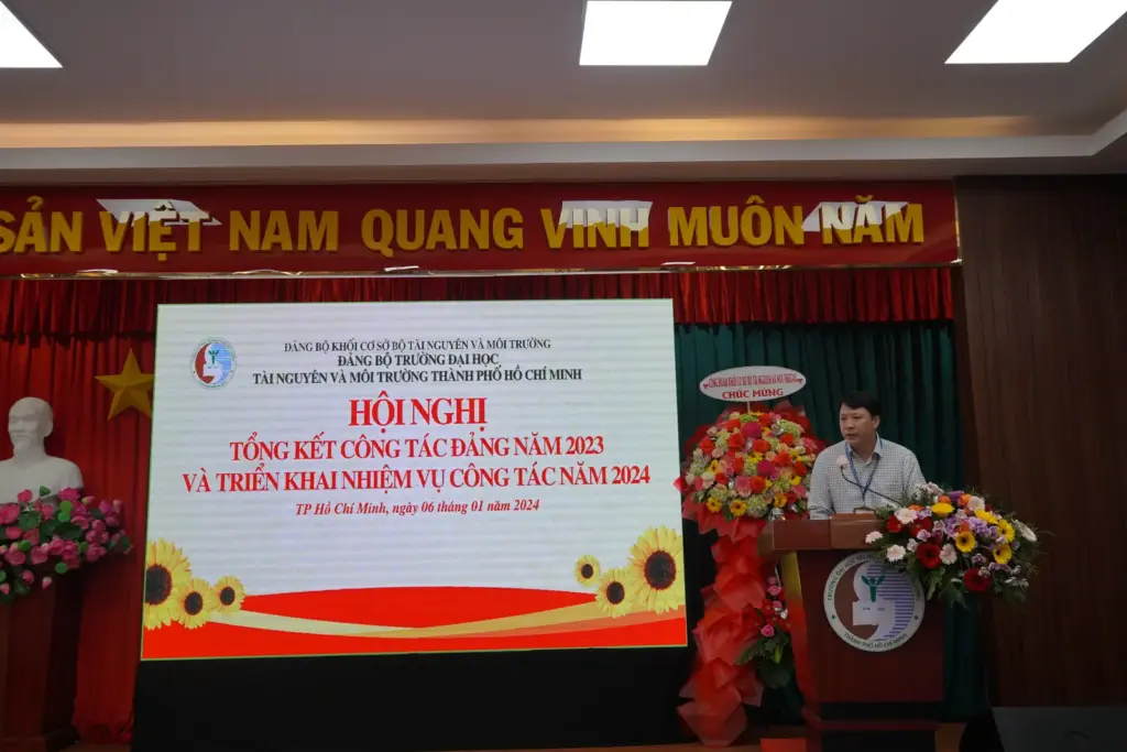 Hội nghị tổng kết công tác Đảng năm 2023 và triển khai nhiệm vụ năm 2024