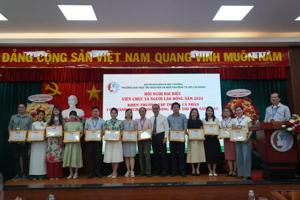 Hội nghị Đại biểu Viên chức và Người lao động năm 2024