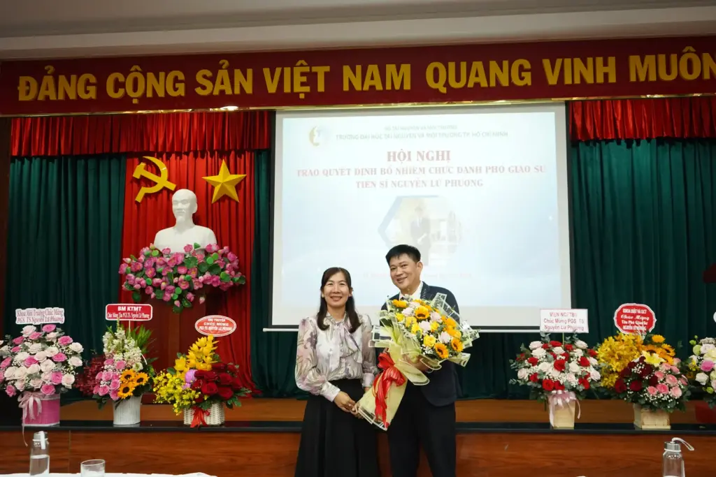 Hội nghị Bổ nhiệm chức danh Phó giáo sư cho TS. Nguyễn Lữ Phương