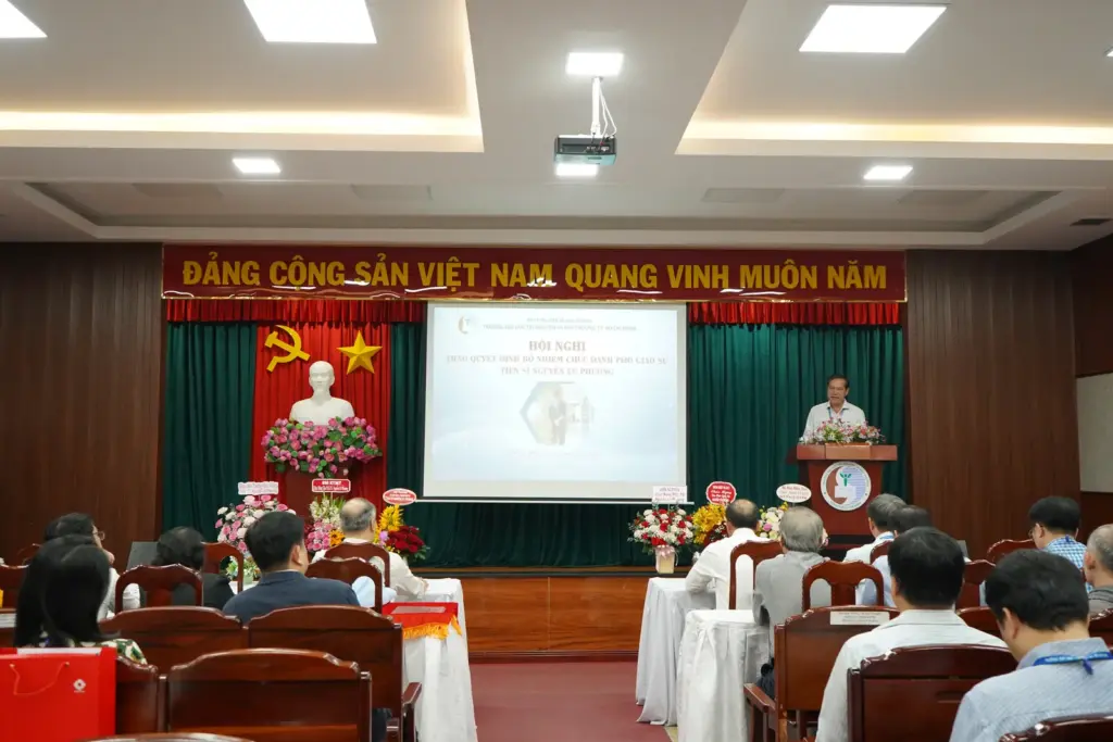 Hội nghị Bổ nhiệm chức danh Phó giáo sư cho TS. Nguyễn Lữ Phương