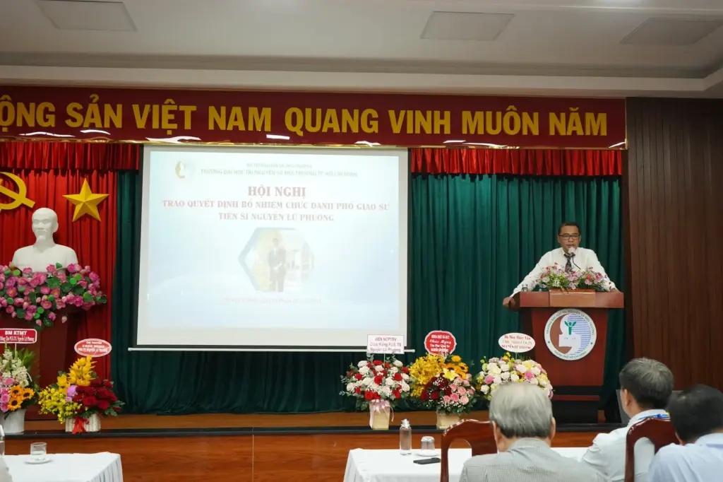 Hội nghị Bổ nhiệm chức danh Phó giáo sư cho TS. Nguyễn Lữ Phương