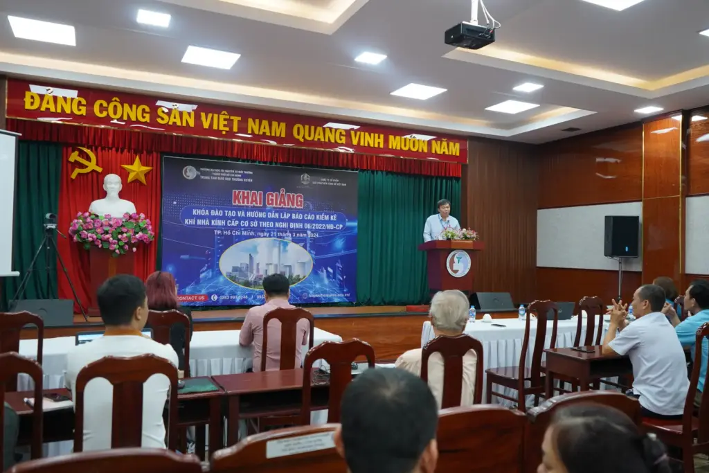Khóa đào tạo và hướng dẫn "lập báo cáo kiểm kê khí nhà kính cấp cơ sở"