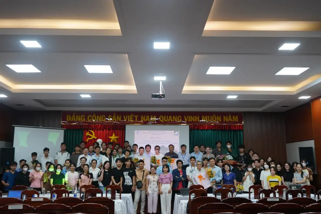 Hội thảo “Công nghệ Môi trường trong Kỷ nguyên Kinh tế Xanh/Kinh tế Tuần hoàn”