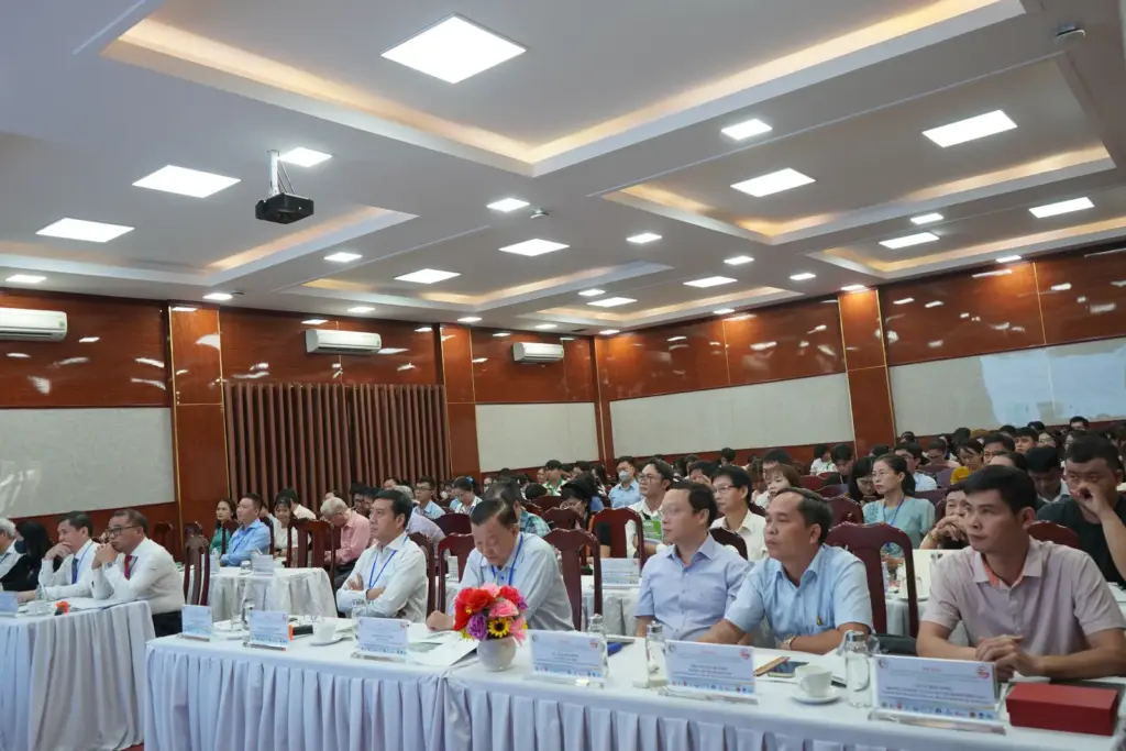 Hội thảo “Thực trạng rác thải rắn tại TP.HCM và các giải pháp quản lý, xử lý theo hướng phát triển bền vững”
