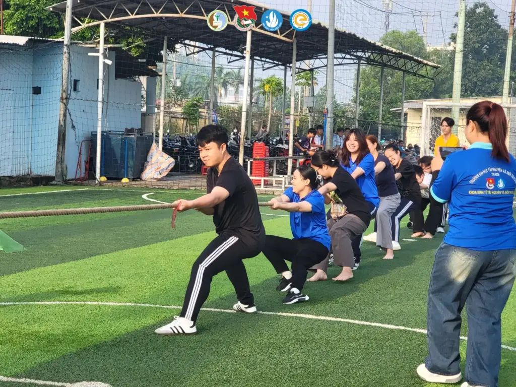 Hội thao Đoàn Hội sinh viên Khoa Kinh tế
