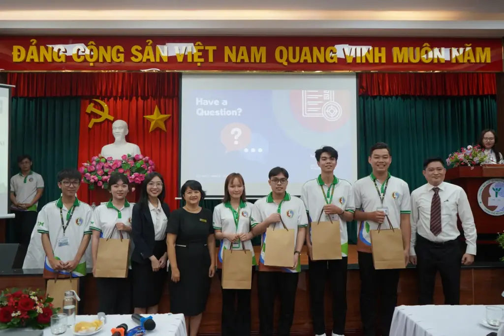 Hội thảo “Định hướng nghề nghiệp – vững bước tương lai ngành Quản lý Tài nguyên và Môi trường 2024”